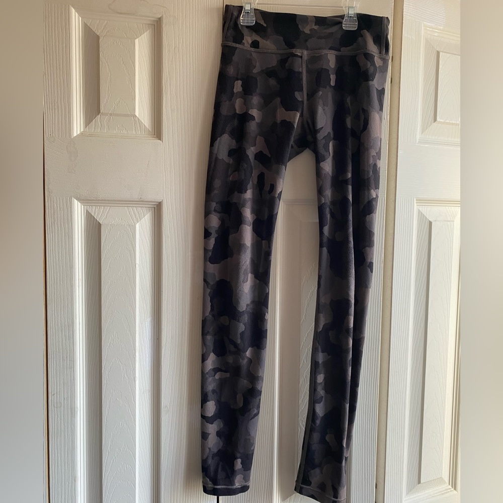 Athleta Girl Camo Printed Chit Chat Tight Size L/12